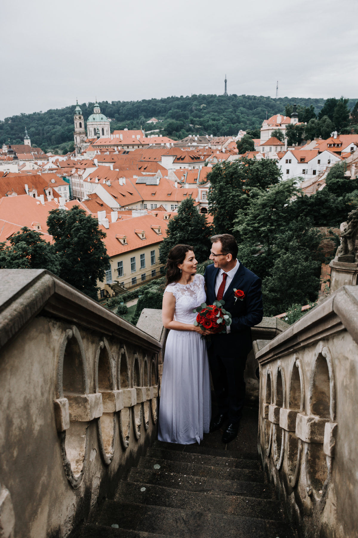 Svatební fotografie z Furstenberské zahrady v Praze